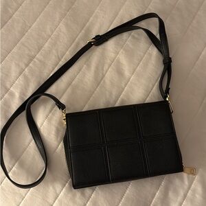 Elegant Black Crossbody Bag